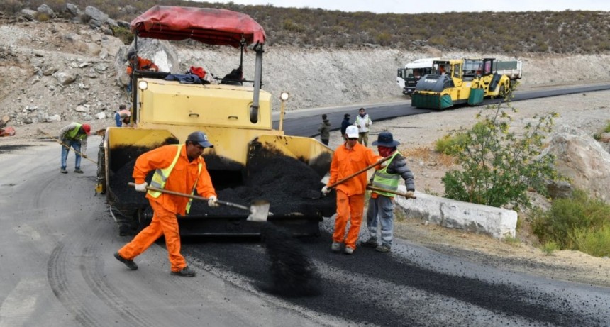 Avanza la recuperación de la Ruta 307 y del puente sobre el río Santa María