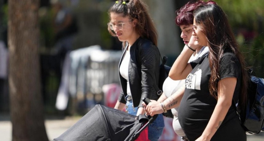 Por qué se celebra el Día de la Madre el tercer domingo de octubre en la Argentina