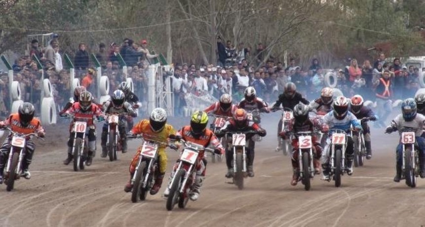 El sur tucumano invita a una apasionante carrera de motos speedway