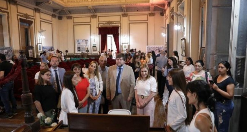 El Colegio Nacional inició los festejos por sus 160 años de creación