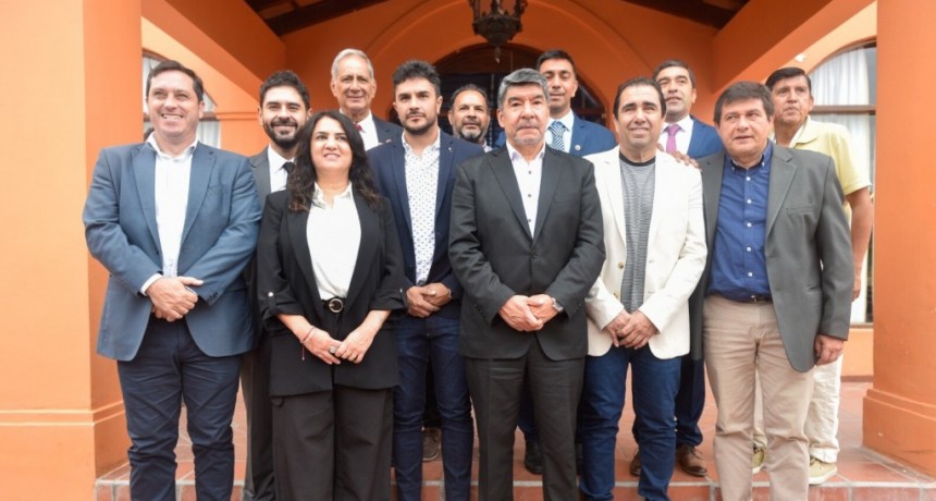 El vicegobernador presidió el acto de apertura del 1° Congreso Provincial de Fútbol Tucumano