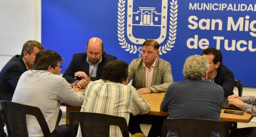 Los taxistas de capital podrán elegir libremente la aplicación móvil para prestar el servicio