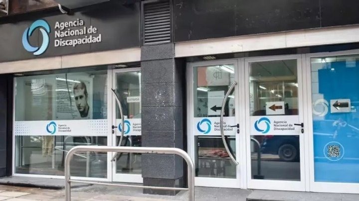 Un fallo judicial ordena restituir de inmediato las pensiones por discapacidad suspendidas en Tucumán