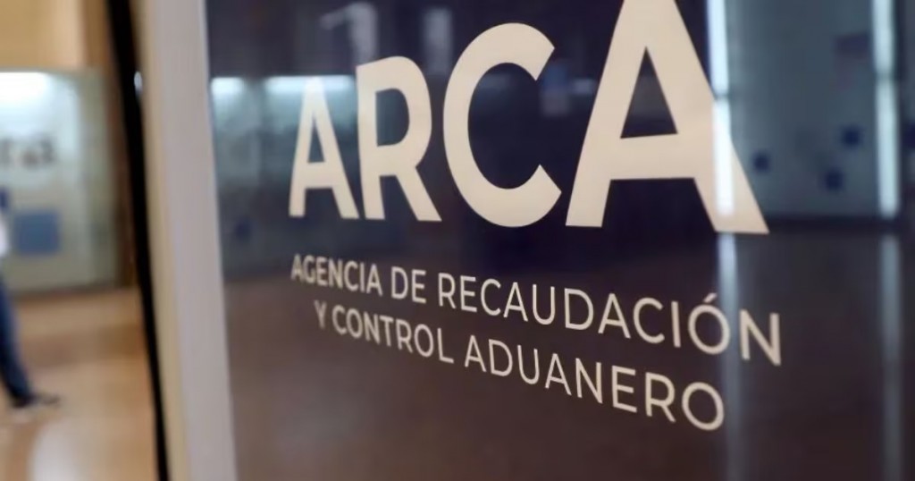Un fallo técnico en la web de ARCA filtró datos financieros de cuentas en el exterior