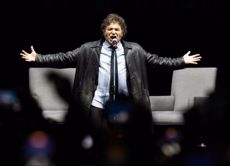 Milei intensifica la campaña: gira por Mendoza, Chaco y Corrientes a dos semanas de las elecciones