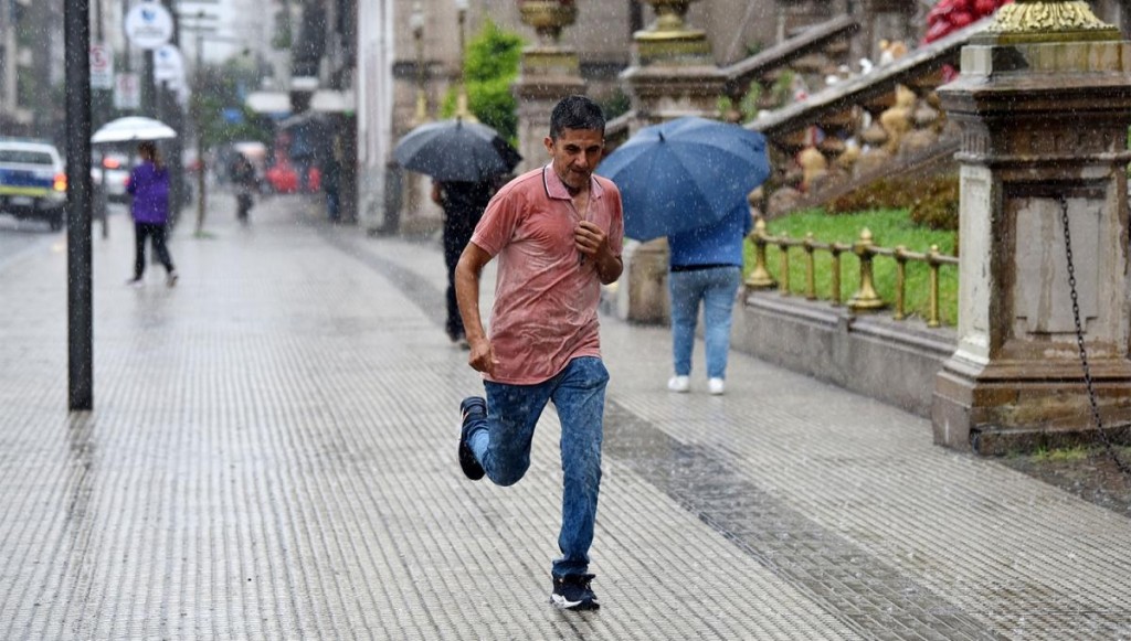 Alerta en Tucumán: calor extremo y tormentas para lo que resta de la semana