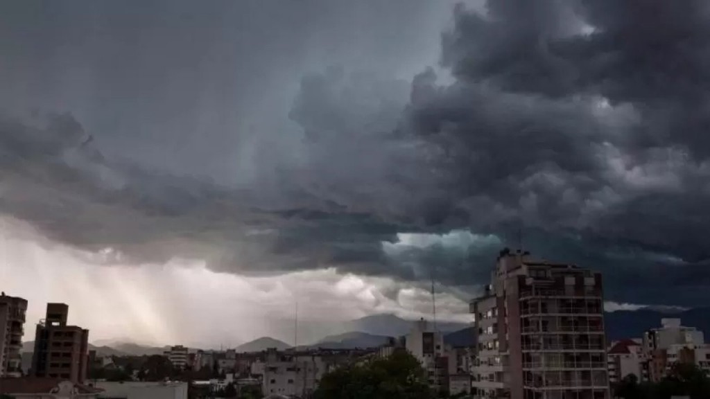 Alerta amarilla en Tucumán: el SMN anuncia fuertes tormentas para este viernes