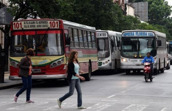 Transporte público normal durante las elecciones