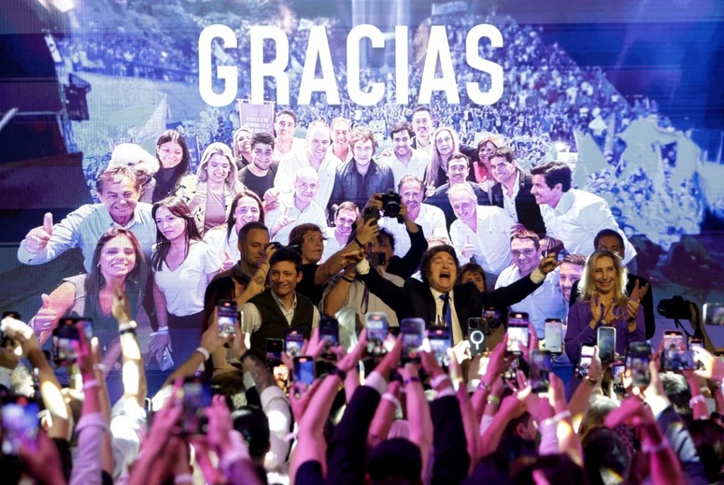 El triunfo electoral consolida a Milei y deja al peronismo en la incertidumbre