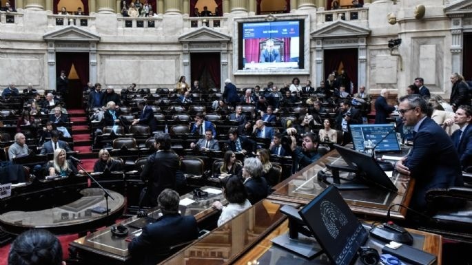 El oficialismo busca postergar el debate del Presupuesto 2026 hasta después del recambio legislativo