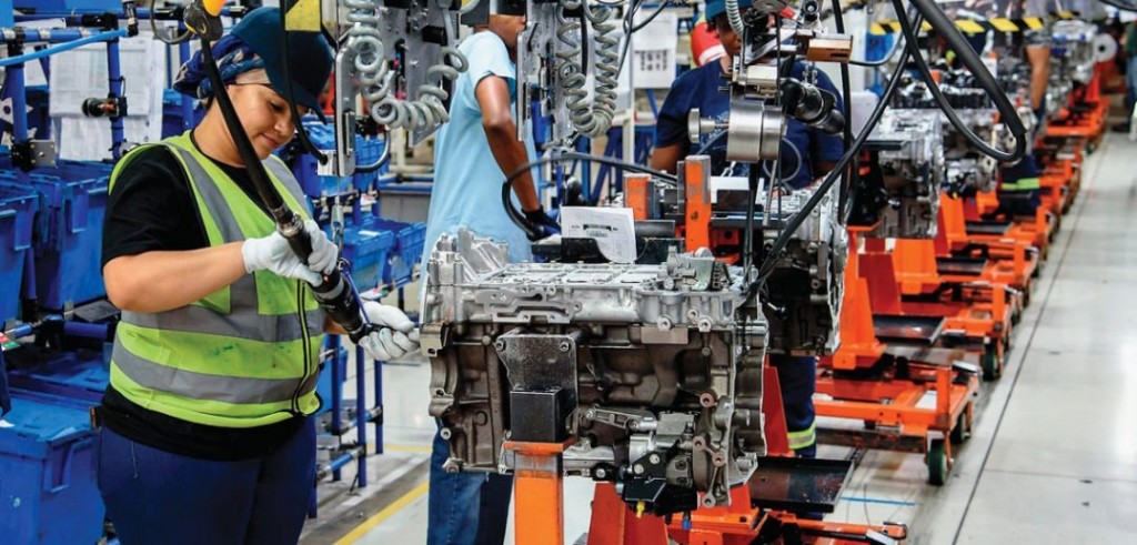 La actividad económica avanza 4,1% interanual pero muestra contracción mensual