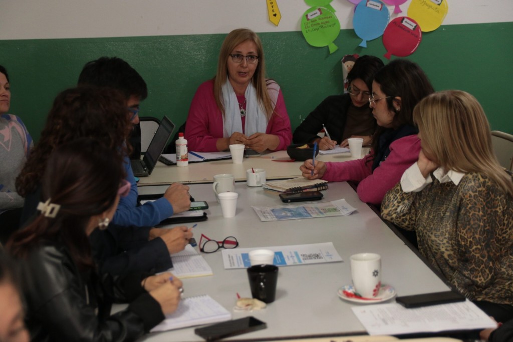 Lanzan en Banda del Río Salí una secundaria con horarios flexibles para jóvenes