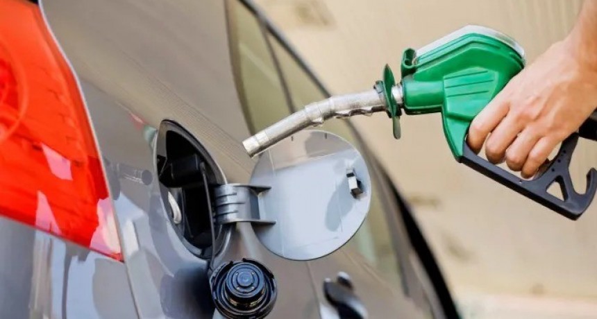 El Gobierno posterga para noviembre el aumento de impuestos a los combustibles