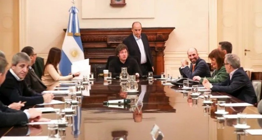 Milei reúne a su Gabinete en un contexto de tensiones políticas y cuestionamientos internos