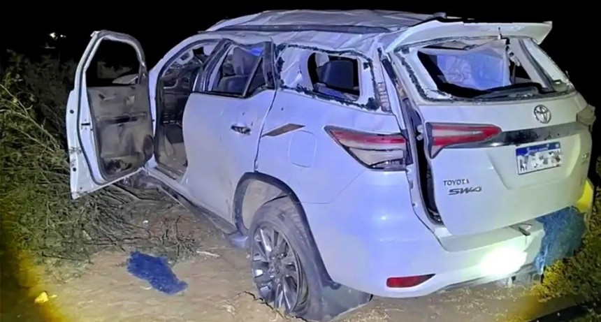 Tragedia en la Ruta 40: un policía murió y otro fue herido tras volcar en medio de una persecución
