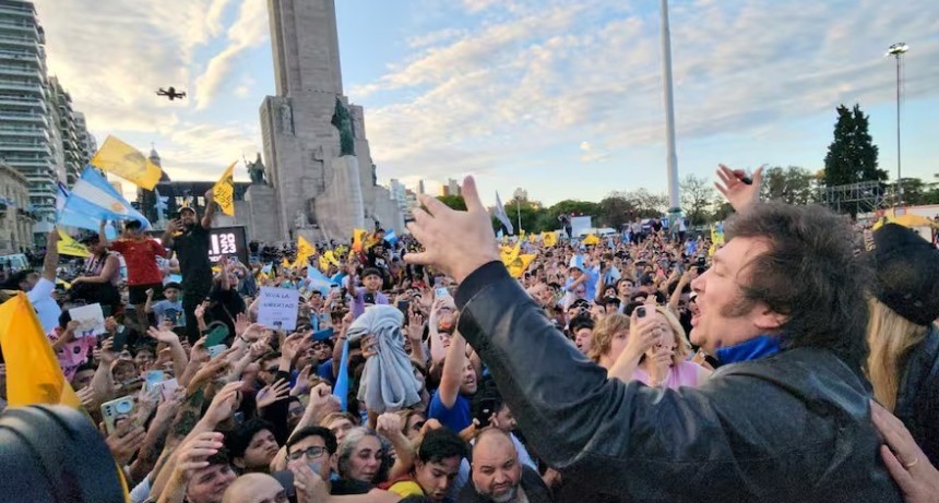 Rosario versus Córdoba: la pulseada interna por el acto de cierre de Milei