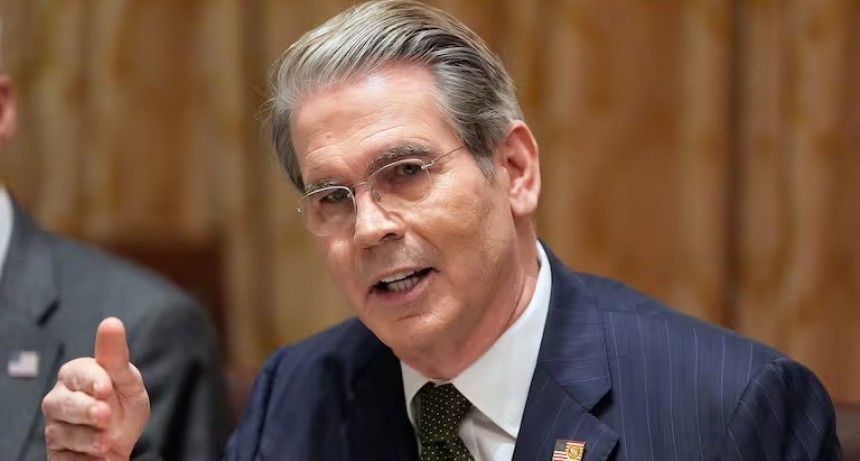 Estados Unidos intervino en el mercado cambiario comprando pesos para 