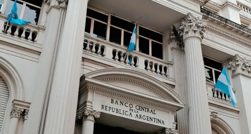 El BCRA intervino con ventas de reservas por primera vez desde el acuerdo con EE.UU.