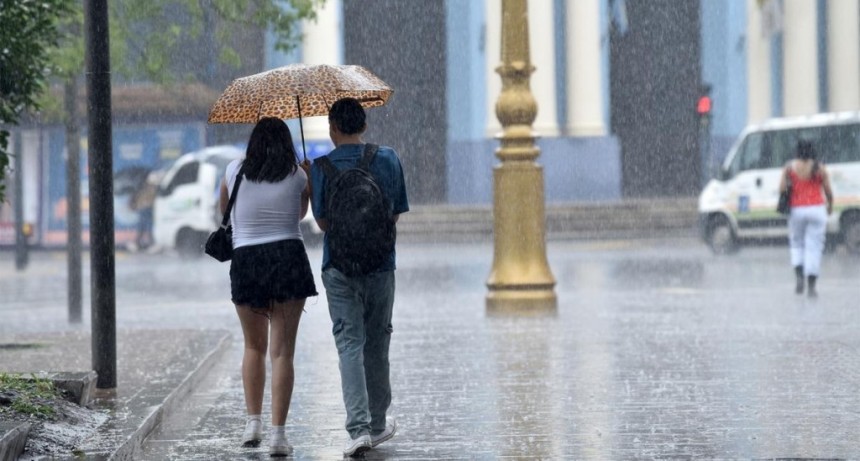 Un frente frío alterará el clima en Tucumán con lluvias y un marcado descenso térmico