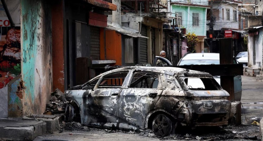 Río en llamas: una ofensiva récord deja 64 muertos en la guerra contra el Comando Vermelho
