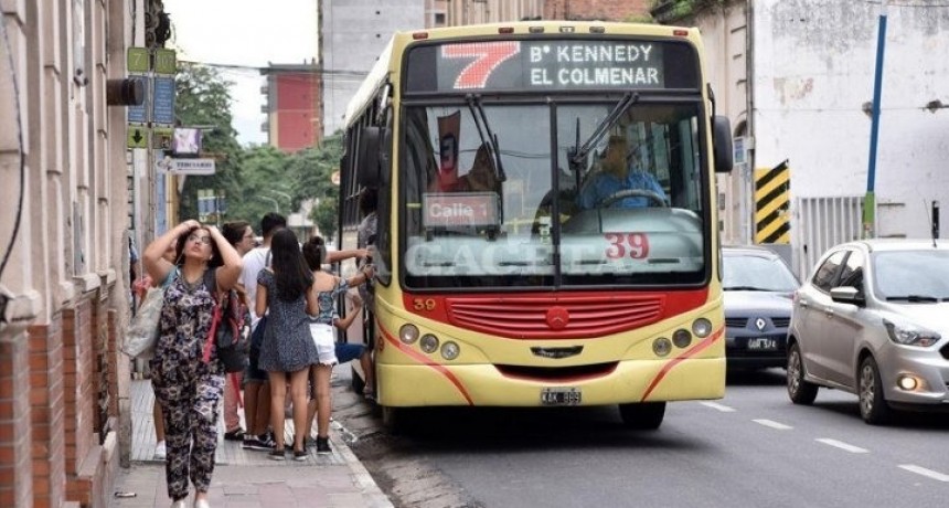 $2.000 millones diarios: la pulseada que define el futuro del transporte en Tucumán