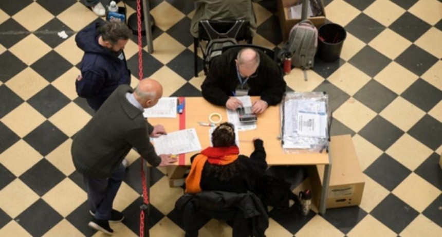 Se inicia el escrutinio definitivo que definirá resultados clave en ocho provincias