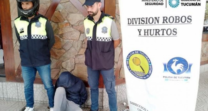 Atrapan a un delincuente cuando robaba dinero de un automóvil estacionado