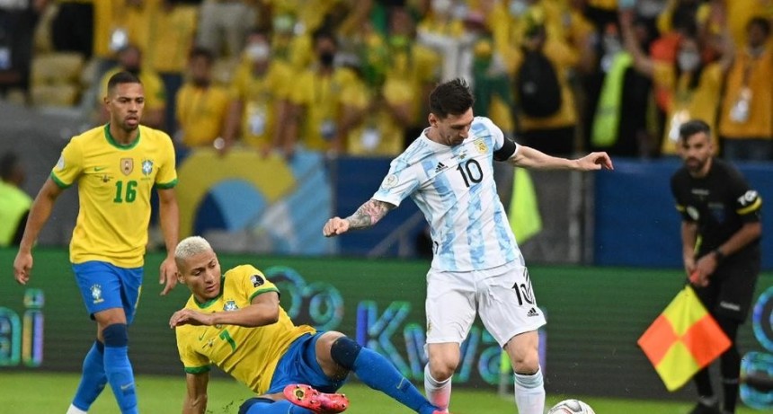 A qué hora juega la selección argentina vs. Brasil, por las eliminatorias rumbo al Mundial 2026