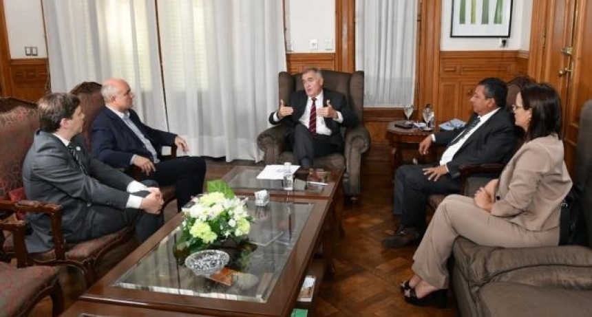 Jaldo se reunió con intendentes de la oposición: "nos dio tranquilidad", dijeron