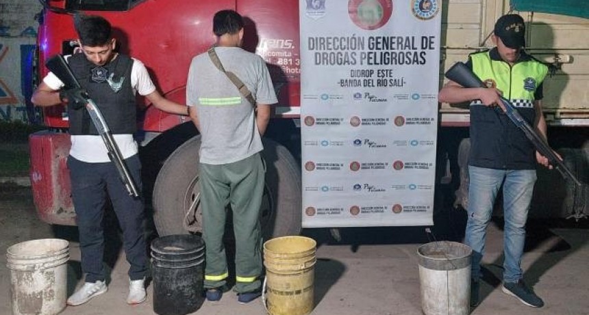 Sorprendieron infraganti a un transportista de azúcar cuando robaba parte de la carga
