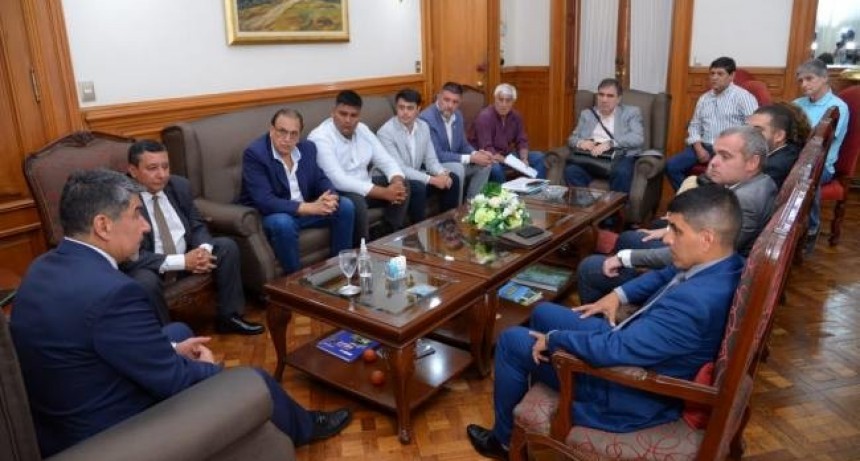 Reunión entre Gobierno y comisionados para potenciar soluciones provinciales