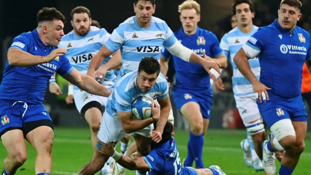 Los Pumas vencieron a Italia 50-18