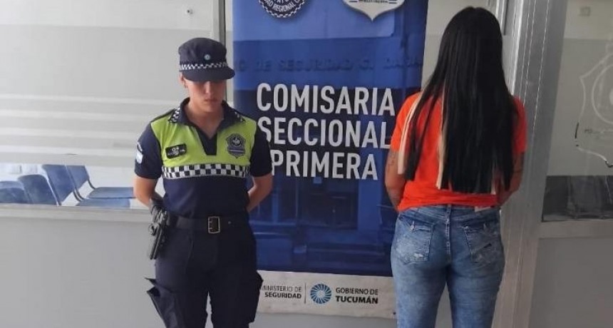 Detienen a una “mechera” por el robo a una mujer en un supermercado