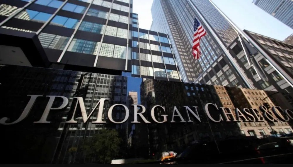 JP Morgan proyecta hasta 50% de alza en acciones argentinas y destaca el fortalecimiento político de Milei
