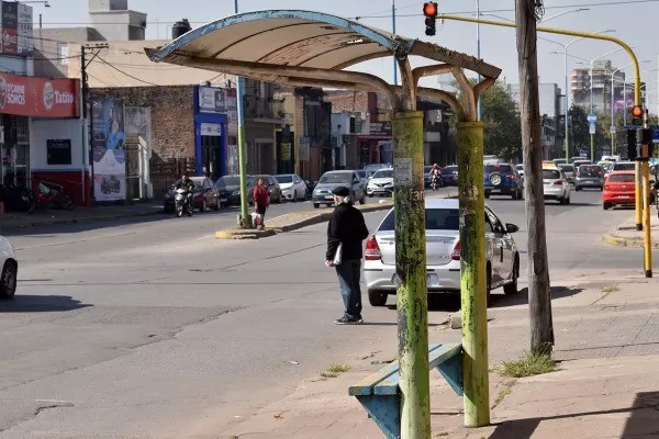 Paro total de transporte en Tucumán: miles de usuarios quedarán varados