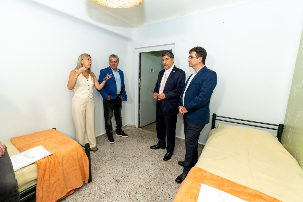 Acevedo recorre el nuevo hogar CONIN y ratifica el apoyo legislativo a la recuperación nutricional infantil