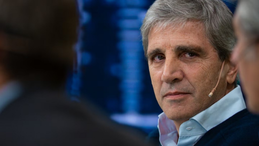 Caputo anuncia que Argentina está