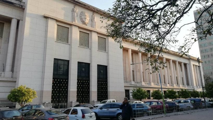 El Gobierno tucumano inyecta $15.000 millones al Poder Judicial para salarios en vísperas de cambios en la Corte