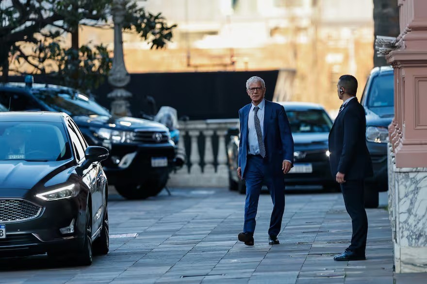 Milei frena la salida de Cúneo Libarona de Justicia y lo mantiene en el cargo