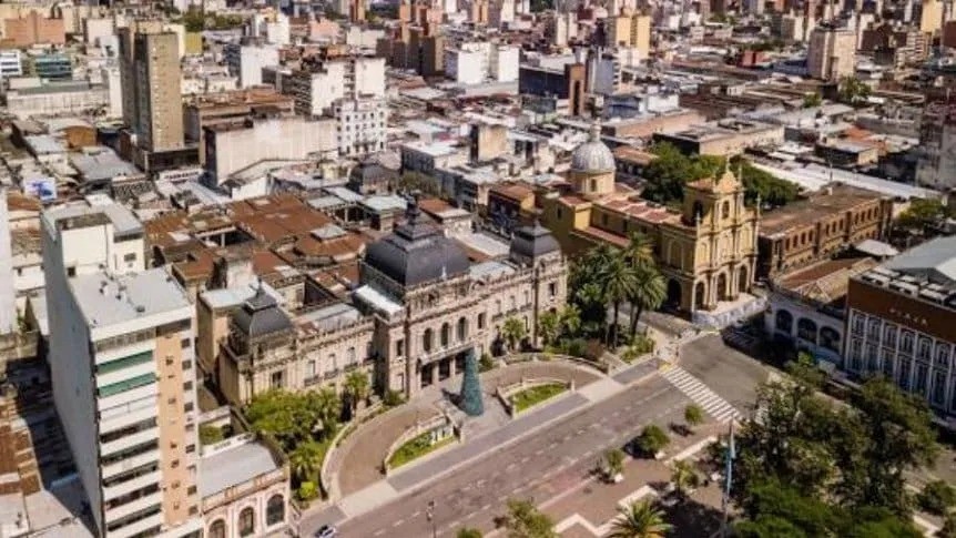 Alerta meteorológica: el calor dará paso a tormentas fuertes en la madrugada tucumana