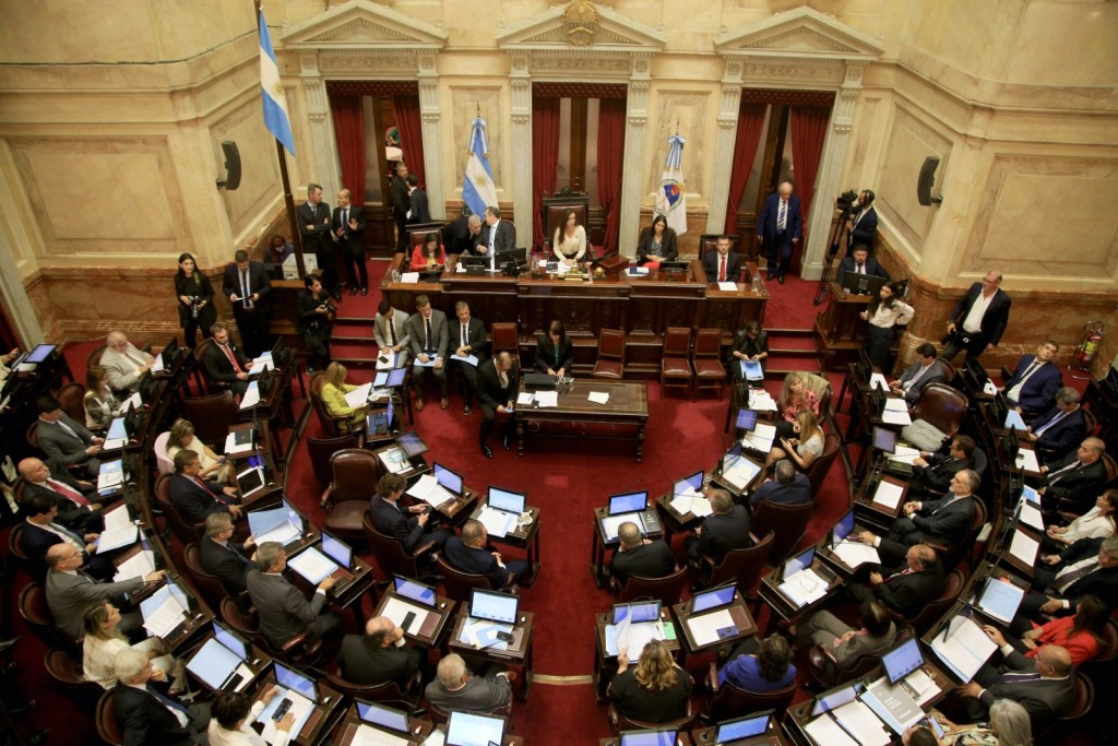 El Senado avanza hacia el recambio con la jura de 23 legisladores electos