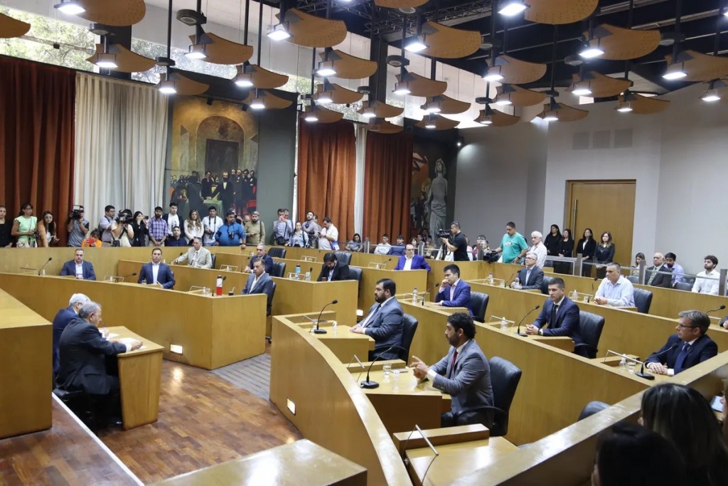 Concejales sesionan para prolongar las sesiones ordinarias hasta fin de año para debatir proyectos pendientes