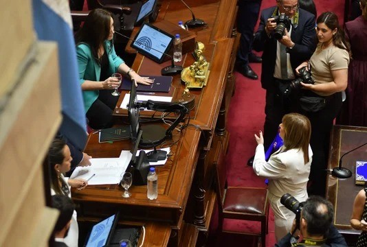 Bullrich marca los límites de la relación con Villarruel en el Senado