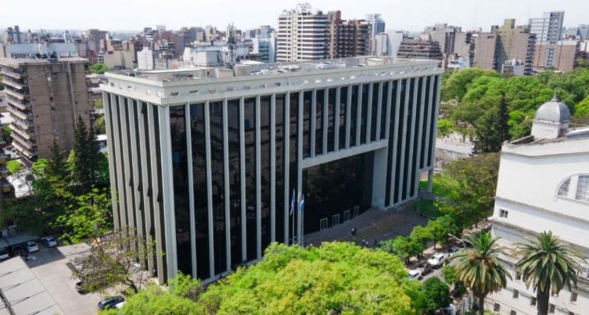 Tucumán lidera el gasto legislativo en Argentina: su presupuesto equivale al 44% de lo destinado a inversión en infraestructura