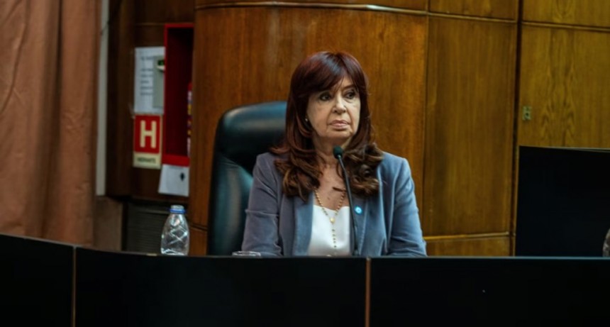 Arranca el juicio por los Cuadernos: Cristina Kirchner enfrenta cargos como presunta jefa de asociación ilícita