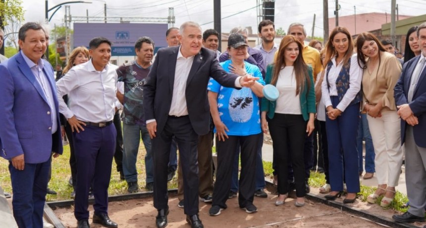 Inauguran la primera etapa de urbanización del Barrio 260 Viviendas en Banda del Río Salí