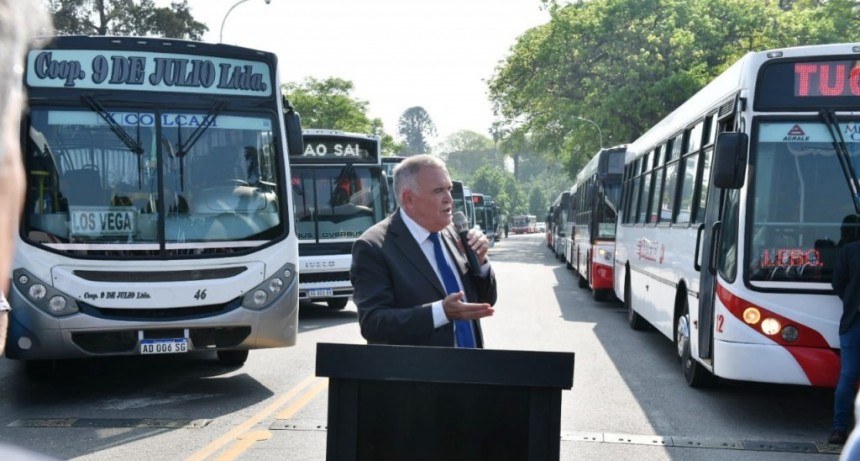 Gobierno tucumano libera subsidio de $4.900 millones al transporte en medio de un paro que paraliza la capital