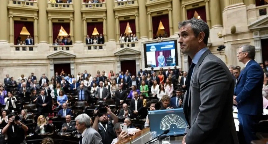 La Libertad Avanza busca alcanzar los 100 diputados para controlar las comisiones clave