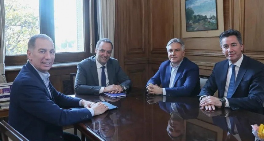 Diálogo con gobernadores: Adorni y Santilli avanzan en consensos para las reformas y el Presupuesto 2026