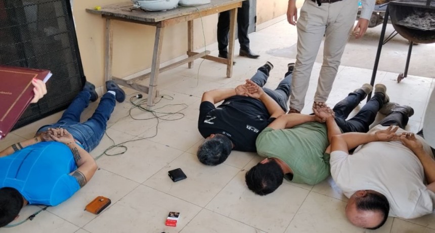 Operativo en El Cadillal: detienen a dos policías y a dos condenados que debían estar presos